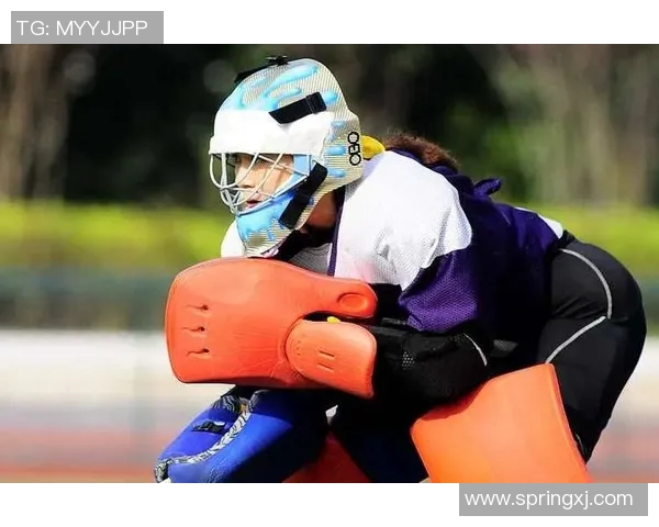 杭州与重庆极限运动队赛后复盘分析比赛经验与战术策略